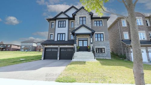 3051 Sierra Dr, Orillia, ON, L3V8L9 | Card Image