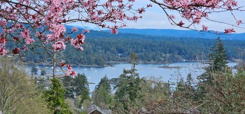 120 Bishops Walk Rd, Salt Spring Island, BC, V8K2J7 | Card Image