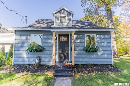 2432 Cutler Ave, Muskegon, MI, 49441-1232 | Card Image