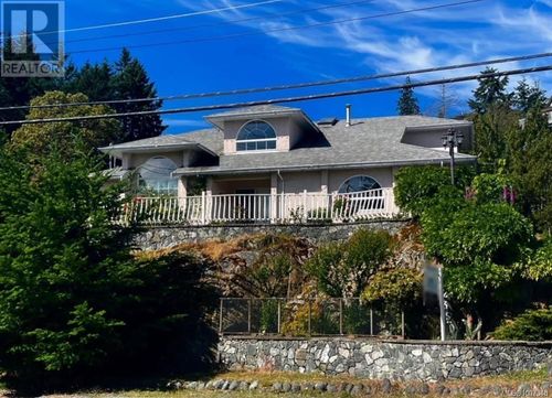 2350 Setchfield Ave, Victoria, BC, V9B5W1 | Card Image