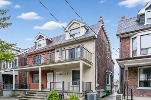 276 Grace St, Toronto, ON, M6G3A6 | Card Image