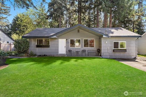 23627 101st Ave W, Edmonds, WA, 98020-5775 | Card Image