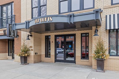 apt-411-212 N 1st St, Minneapolis, MN, 55401-1558 | Card Image