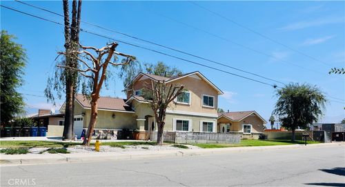 25432 Park Ave, Loma Linda, CA, 92354-2325 | Card Image
