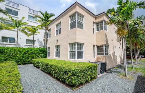 1-32 Calabria Ave, Coral Gables, FL, 33134 | Card Image