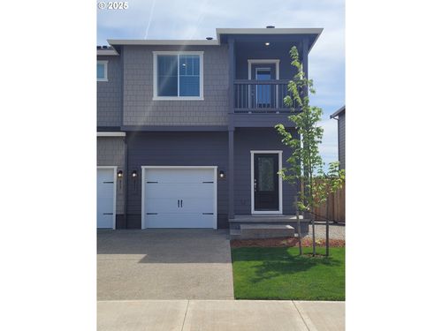 811 Ne 14th St, Battle Ground, WA, 98604-6259 | Card Image