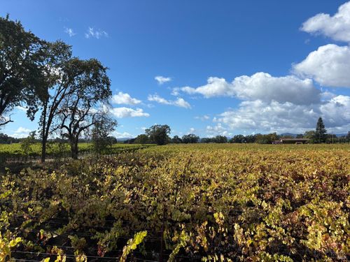 1100 Hart Ln, Fulton, CA, 95439-8817 | Card Image