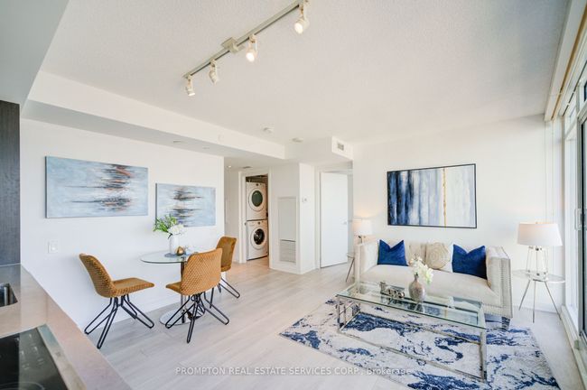 1205 - 80 Queens Wharf Rd, Condo with 1 bedrooms, 1 bathrooms and 1 parking in Toronto ON | Image 4