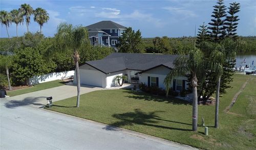 5717 Seabreeze Dr, Port Richey, FL, 34668-3541 | Card Image