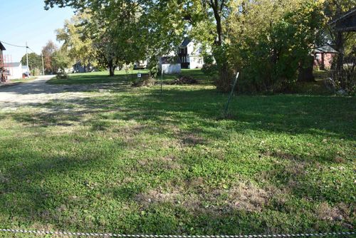 309 Plum St, Elma, IA, 50628-8005 | Card Image