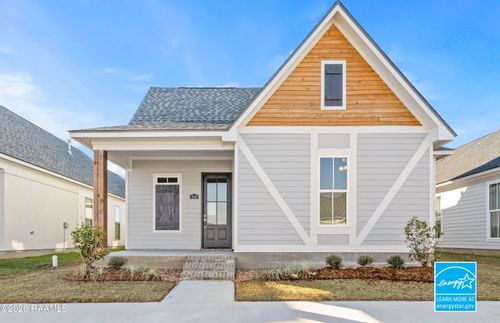 204 Harbourside Dr, Youngsville, LA, 70592-7035 | Card Image
