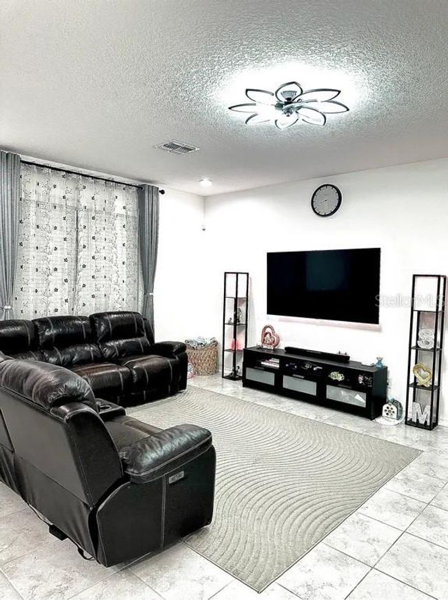 37784 Beacon Brick Dr, House other with 4 bedrooms, 3 bathrooms and null parking in ZEPHYRHILLS FL | Image 8