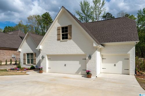 330 Kinross Cir, PELHAM, AL, 35124-6308 | Card Image