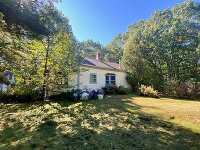 148 Ragged Hill Rd, House other with 2 bedrooms, 1 bathrooms and 4 parking in Hubbardston MA | Image 3