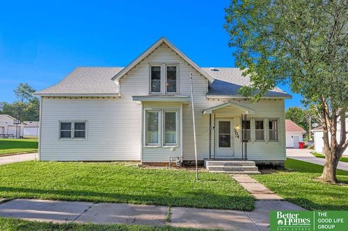 304 Vine St, Yutan, NE, 68073-3104 | Card Image