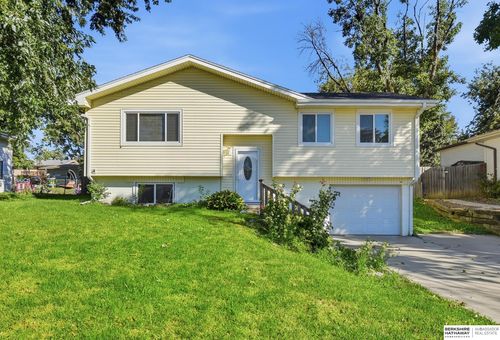 40 Pine Crest Drive, Yutan, NE, 68073 | Card Image