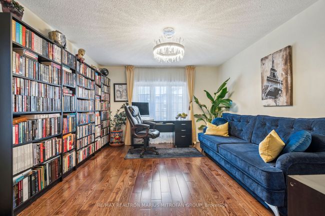 8 Louana Cres, Condo with 4 bedrooms, 4 bathrooms and 2 parking in Vaughan ON | Image 25
