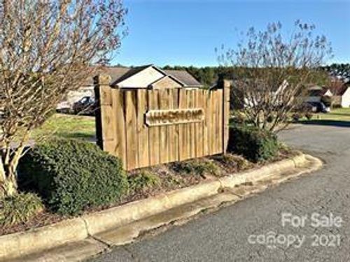 4932 Sandstone Dr, Conover, NC, 28613-8587 | Card Image