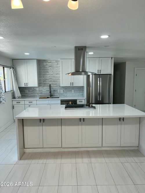8738 E Starlight Way, Scottsdale, AZ, 85250-6322 | Card Image