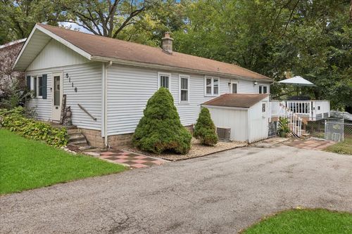 5116 Willow Dr, Wonder Lake, IL, 60097-9145 | Card Image