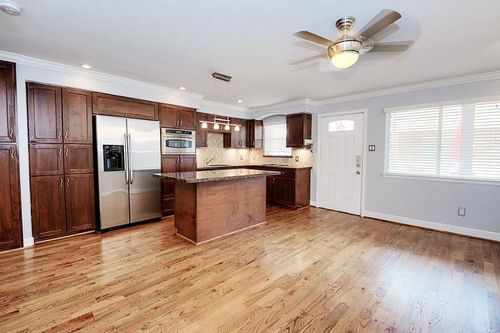 apt-117-1447 Heights Blvd, Houston, TX, 77008-4270 | Card Image