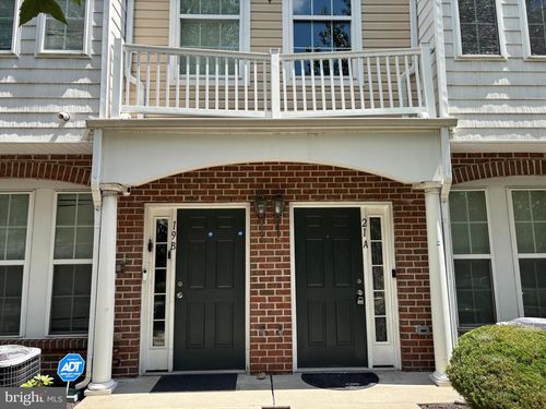 21 Iron Works Way, TRENTON, NJ, 08611 | Card Image