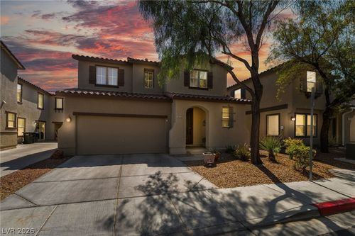 632 Monument Point St, Henderson, NV, 89002-3302 | Card Image