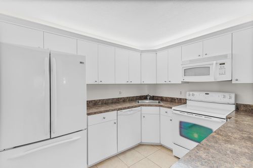 c1-3531 Pine Tree Ct, Greenacres, FL, 33463-1318 | Card Image