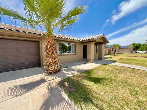 2642 S 32nd Ave, Yuma, AZ, 85364-6905 | Card Image