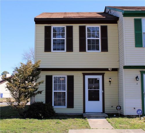 1 Peachtree Ct, Portsmouth, VA, 23703-2533 | Card Image
