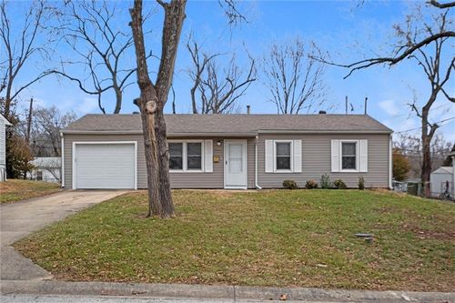 9305 Mckinley Street, Kansas City, MO, 64138 | Card Image