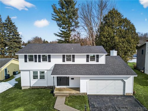 212 Riverdale Rd, Liverpool, NY, 13090-2810 | Card Image