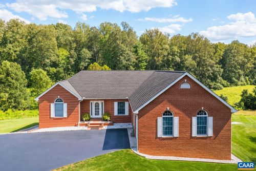 105 Squirrel Path, STANARDSVILLE, VA, 22973-3176 | Card Image