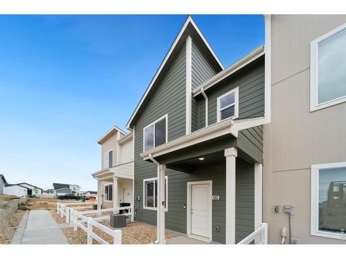 4025 Hewlett St, Evans, CO, 80620-9071 | Card Image