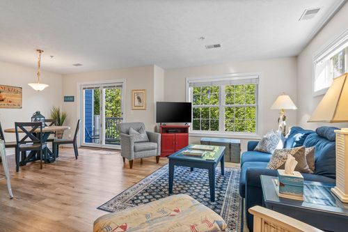 100 Hope St, Traverse City, MI, 49686-2515 | Card Image