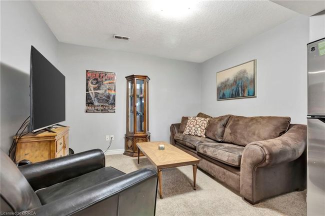 1 - 41 Garden Ave, Townhouse with 4 bedrooms, 3 bathrooms and 3 parking in Brantford ON | Image 14