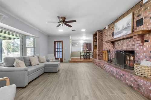 7000 Ross Cole Ln, Temple, TX, 76502-6937 | Card Image