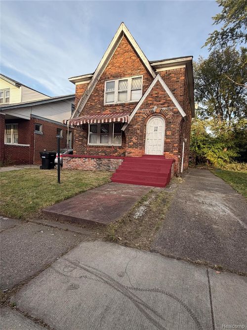 8264 Cloverlawn St, Detroit, MI, 48204-3228 | Card Image