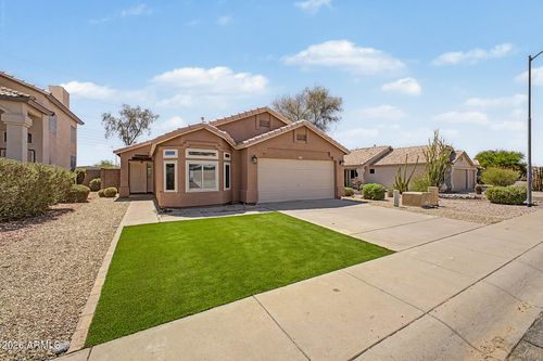 2123 E Rockwood Dr, Phoenix, AZ, 85024-3064 | Card Image
