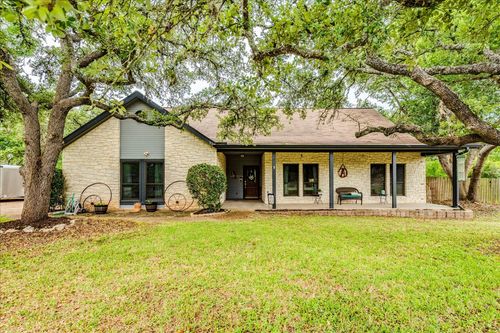 336 Primrose Dr, Kyle, TX, 78640-8855 | Card Image
