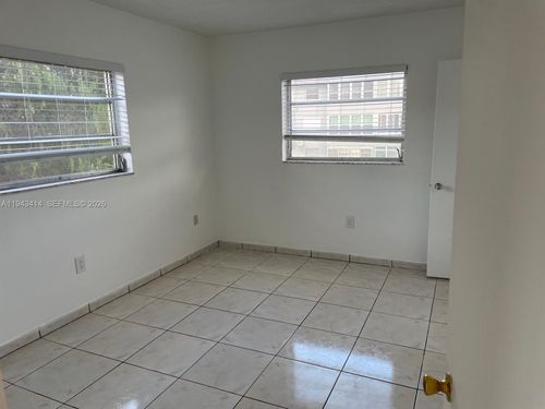 apt-211-140 Royal Palm Rd, Hialeah Gardens, FL, 33016-4618 | Card Image