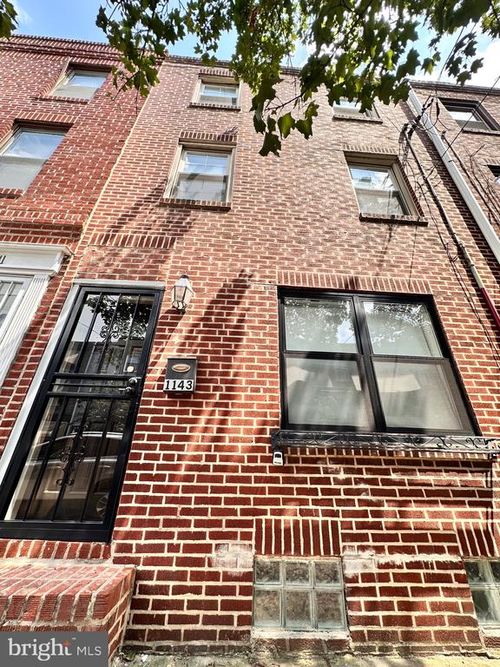 1143 S 7th St, PHILADELPHIA, PA, 19147-4806 | Card Image