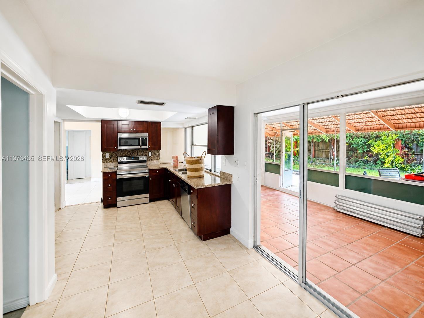 Residential in Sunrise 4