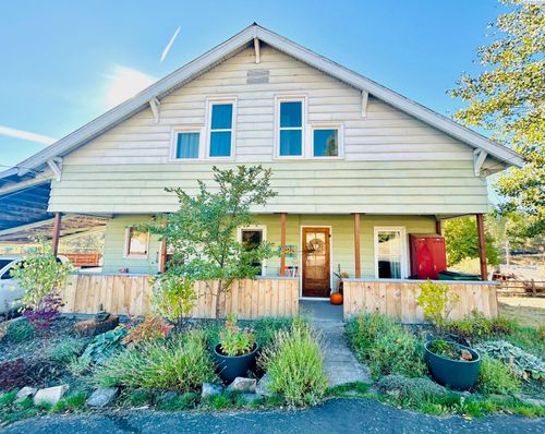 525 E Whitman St, Palouse, WA, 99161-8707 | Card Image