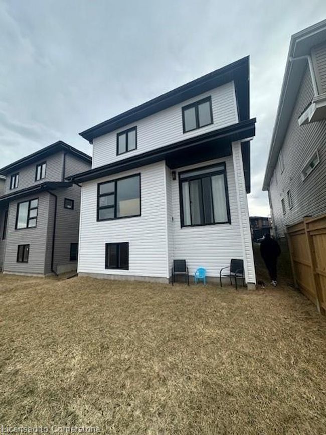 13 Erie Crt, House other with 4 bedrooms, 3 bathrooms and 6 parking in Amherstview ON | Image 24