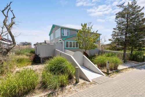 6 Atlantic Ave, Ocean Beach, NY, 11770-2017 | Card Image