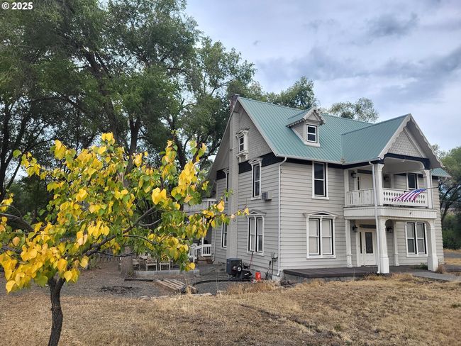 60355 Highway 26, House other with 5 bedrooms, 4 bathrooms and null parking in John Day OR | Image 4
