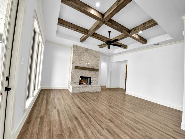 10016 Valley Oak Ct, House other with 5 bedrooms, 2 bathrooms and null parking in Springtown TX | Image 7