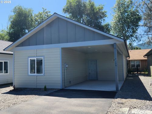 2108 True Ave, LaGrande, OR, 97850 | Card Image
