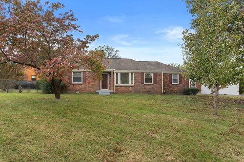 2205 Crestline Dr, Nashville, TN, 37214-2015 | Card Image